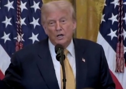 Trump processa The New York Times e pede US$ 15 bilhões por calúnia e difamação