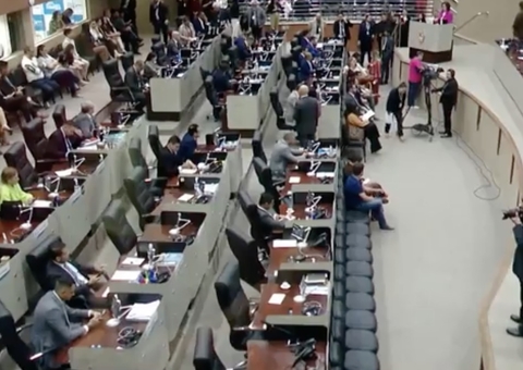 Proposta de reforma aumenta tempo de contribuição para servidores de Manaus