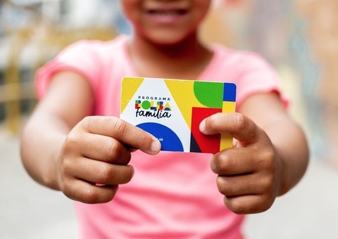 Beneficiários do Amazonas começam a receber Bolsa Família