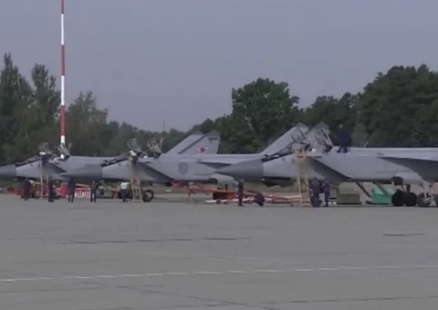 Jatos russos invadem espaço aéreo da Estônia e são interceptados pela Otan