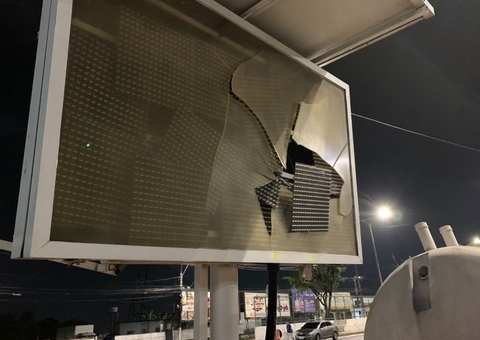 Prefeitura de Manaus anuncia reparos no T3 após colisão de caminhão