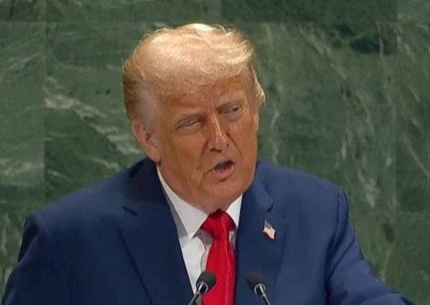 Trump diz que abraçou Lula na ONU e que concordaram em se encontrar