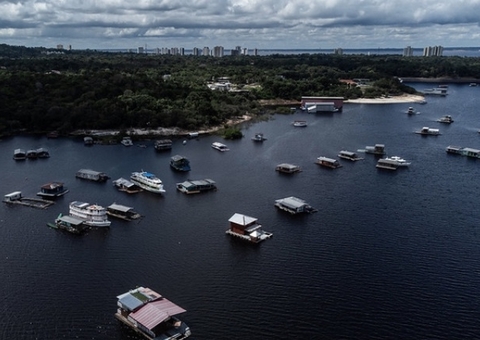 MP do Amazonas pede segurança e regularização de flutuantes no Tarumã-Açu