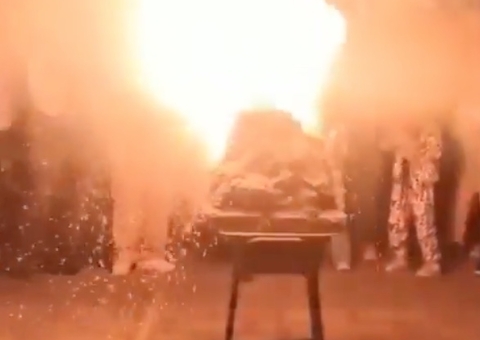 "Vulcão" explode durante feira escolar e fere 17 em Buenos Aires; vídeo