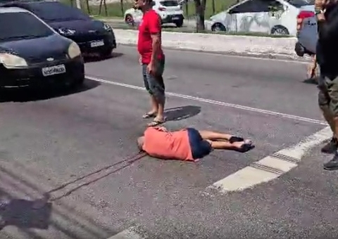 Idoso é atropelado ao tentar atravessar faixa de pedestres na Av. Rodrigo Otávio 