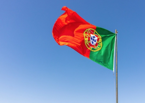 Portugal aprova lei anti-imigração que afeta diretamente brasileiros