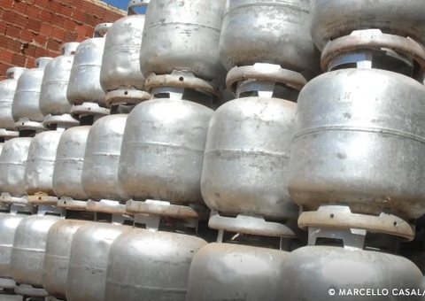 Auxílio Gás começa a ser pago hoje a 5 milhões de famílias; veja calendário