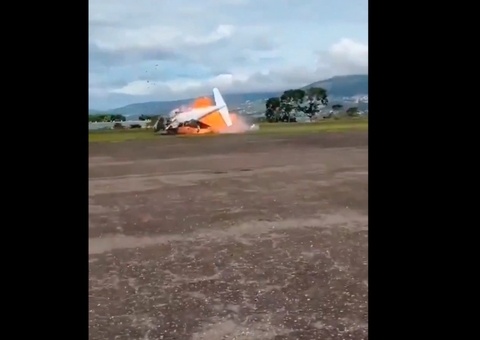 Avião cai ao tentar decolar e deixa dois mortos na Venezuela; vídeo
