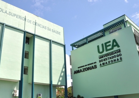 UEA abre vagas para professores com salários de até R$ 14,4 mil; veja editais