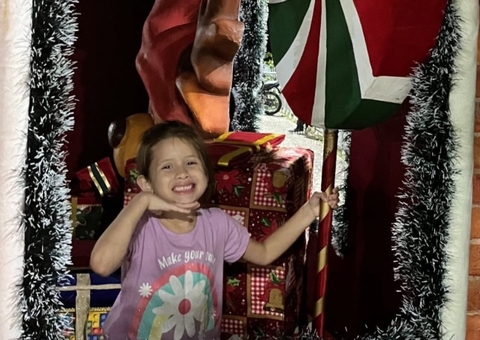 Manaus entrega decoração de Natal na Ponta Negra neste sábado