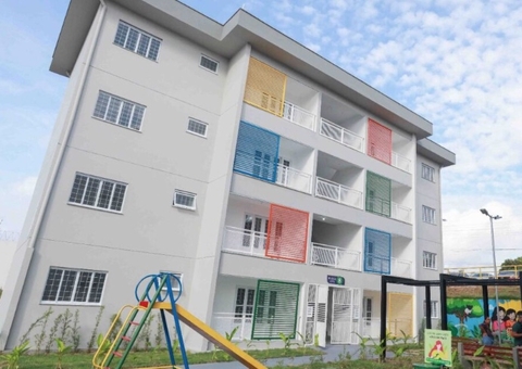 Mulher que prometia imóveis do 'Amazonas Meu Lar' em troca de propina é presa em Manaus