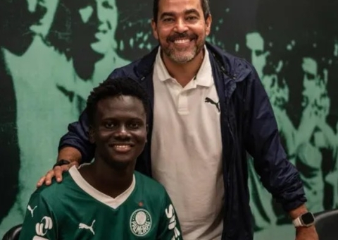 Palmeiras acerta contratação de zagueiro da Costa do Marfim de 18 anos