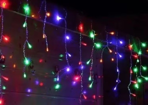 Idoso morre após cair de 15º andar ao instalar decoração de Natal