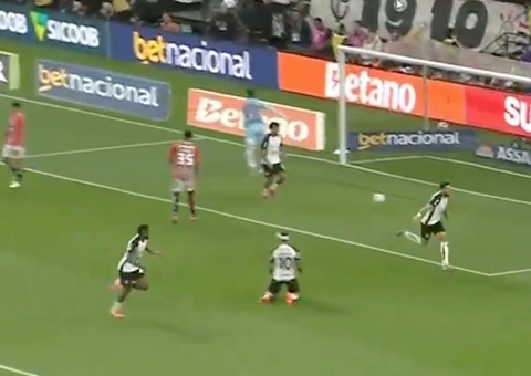 Goleada na Neo Química! Corinthians atropela São Paulo por 3 a 1