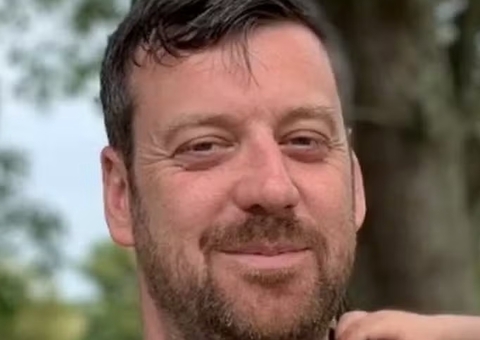 Policial solta pum no rosto de colega e é demitido