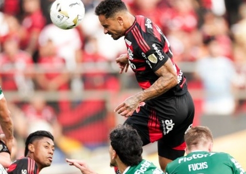 Flamengo vence o Palmeiras e se torna tetracampeão da Libertadores 2025