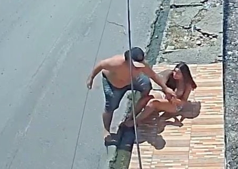 Mãe e filha são rendidas por homem armado com faca no Novo Aleixo; vídeo