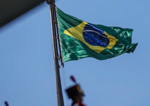 Brasil fica fora da lista das 10 maiores economias do mundo, aponta estudo