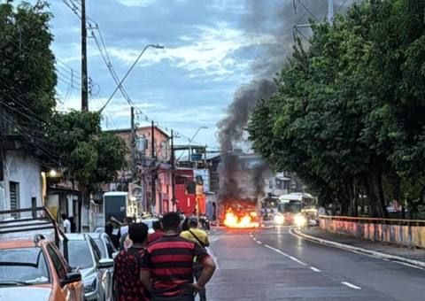 Manifestação na Compensa bloqueia vias e gera clima de tensão; vídeo