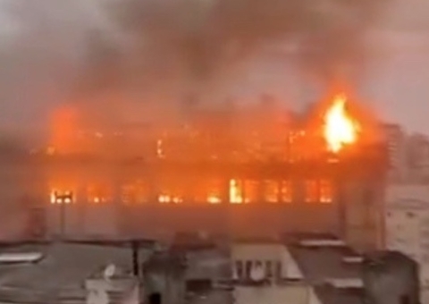 Colégio centenário que pegou fogo em Santa Maria fica próximo à antiga Boate Kiss