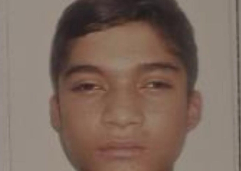 Corpo de homem vindo da Fundação de Medicina Tropical aguarda família no IML