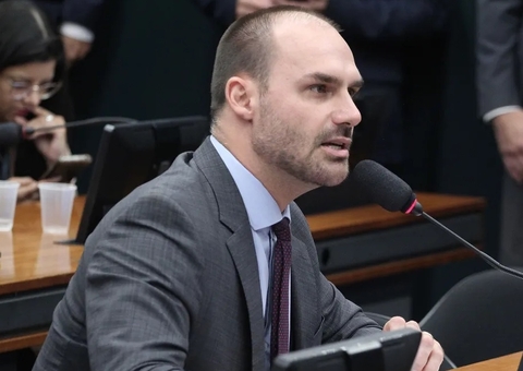 PF determina retorno imediato de Eduardo Bolsonaro ao cargo de escrivão