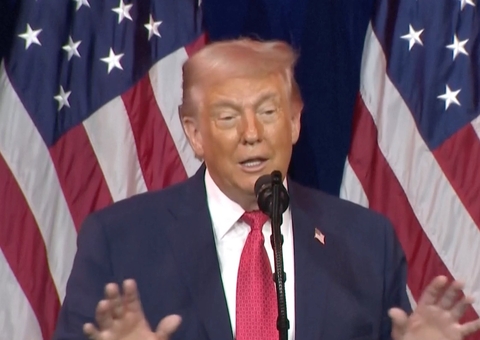 Trump celebra operação na Venezuela e chama Maduro de "violento"