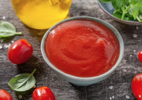 Anvisa suspende venda de molho de tomate após encontrar pedaços de vidro