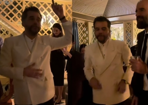 Ele tem o molho! Wagner Moura celebra Globo de Ouro em roda de samba após premiação