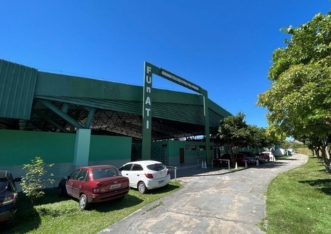 FUnATI e Semed abrem inscrições para alfabetização e escolarização de idosos em Manaus