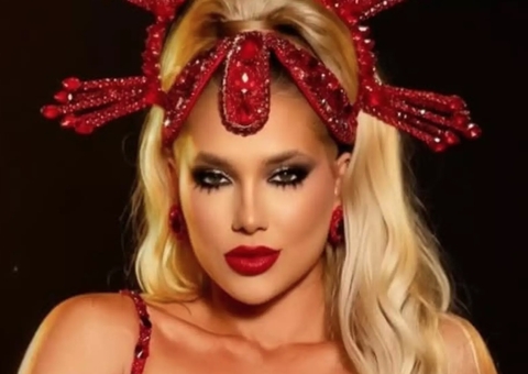 Virginia causa alvoroço com figurino marcante em ensaio da Grande Rio