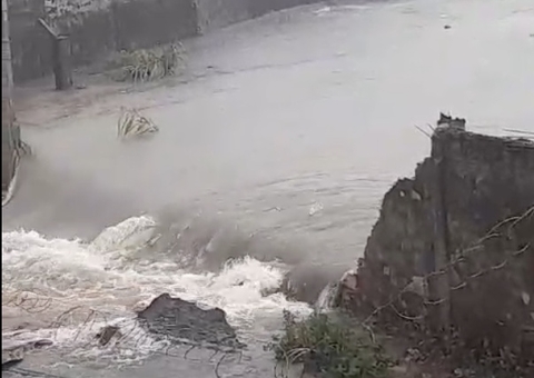Temporal derruba muro da Base Aérea em Manaus; vídeo