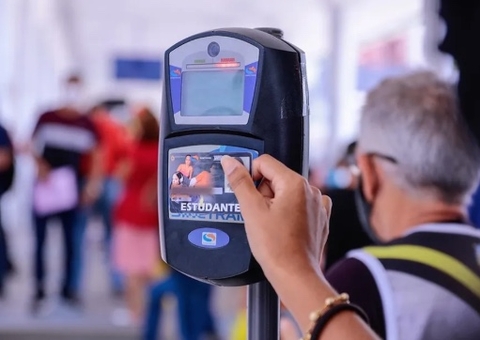 Gratuidade no ônibus já pode ser solicitada por estudantes em Manaus