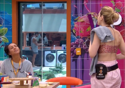 "Quer que eu me ajoelhe aos seus pés?": Maxiane rebate provocação de Ana Paula