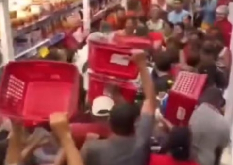 Promoção de macarrão por R$ 0,01 causa tumulto em supermercado no RN; vídeo