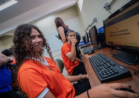 Amazonas ganha 4 novos laboratórios de informática