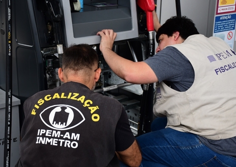 Operação do Ipem-AM verifica gasolina, etanol e diesel em postos do Amazonas