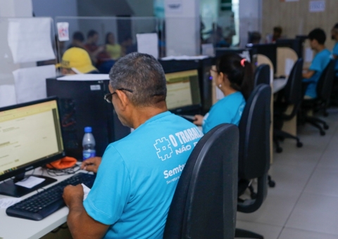 Sine Manaus tem mais de 400 vagas abertas para todos os níveis