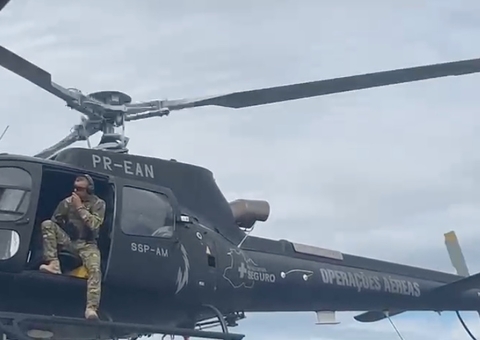 Helicópteros e mergulhadores vasculham rio e margens atrás de sobreviventes no Encontro das Águas