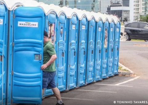 O que é mais perigoso, o banheiro sujo ou a bexiga cheia?