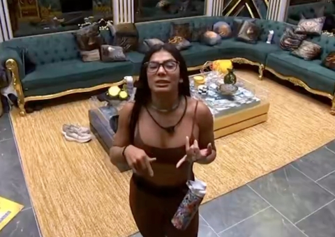 Marciele tenta fazer VT sozinha, mas câmera corta e web reage; veja vídeo