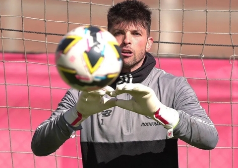 Tiago Volpi entra na mira do Grêmio após clube perder o goleiro Marchesín