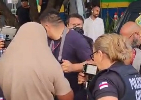 Prints mostram troca de informações entre núcleo político do CV e servidor do TJAM