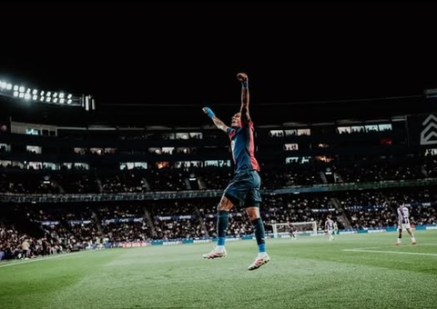 Raphinha acerta renovação com o Barcelona; diz jornalista