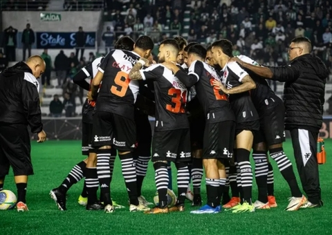 Vasco afunda, e zona de rebaixamento é formada só por gigantes