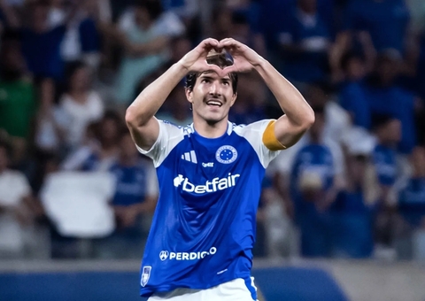 Cruzeiro vira sobre o Bragantino e tira Palmeiras da vice-liderança