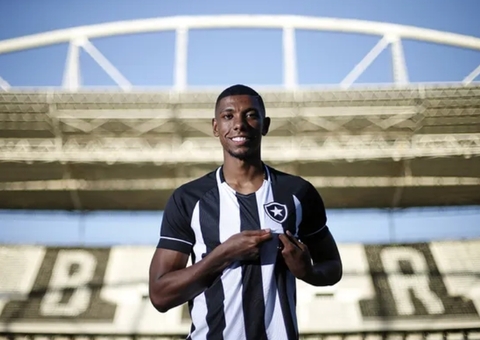 Botafogo é processado por não pagar parte da venda de Kanu