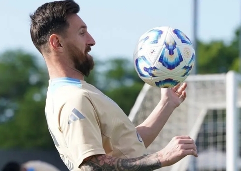 Messi faz análise sobre Barcelona e diz que pretende voltar à Espanha