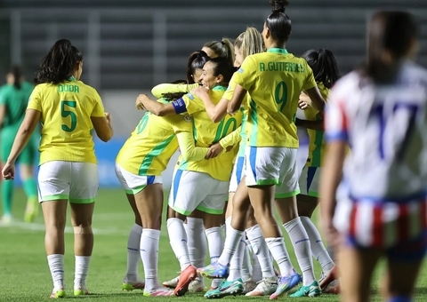 Brasil goleia Paraguai e se garante na semifinal da Copa América