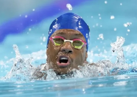 Brasil tem mais 6 pódios na natação paralímpica; Gabrielzinho bate recorde